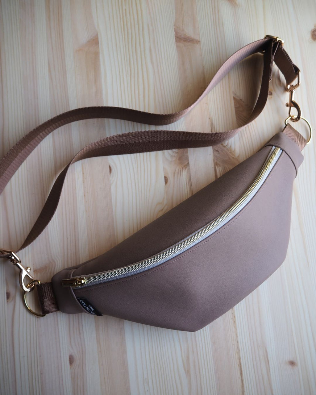 EMILIA-laukku, aavikko taupe