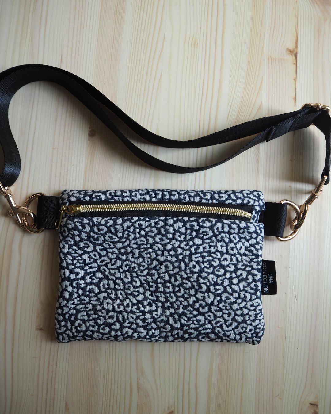 LILIAN-laukku, tumman sininen katti pantteri