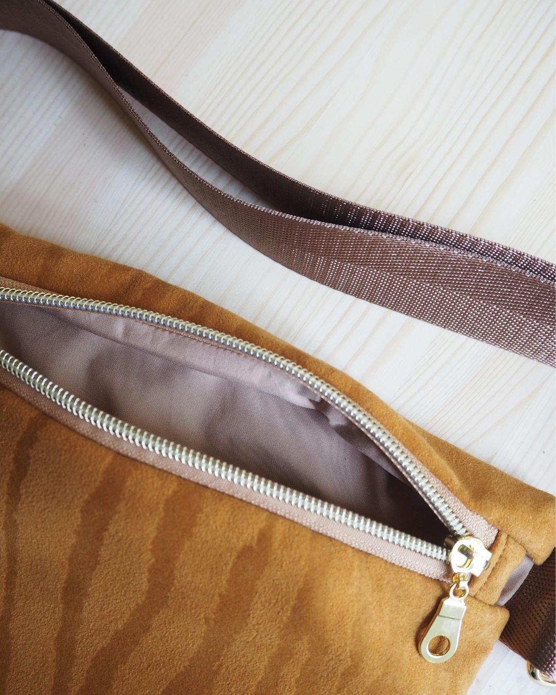 LILIAN-laukku, okra tikru