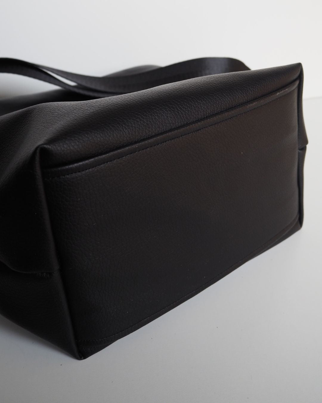 MARJA-bucketbag