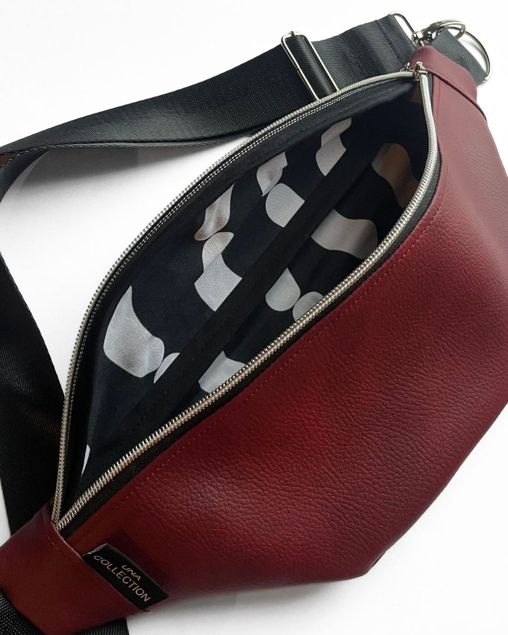 EMILIA-vyölaukku, ylijäämä keinonahka, punainen